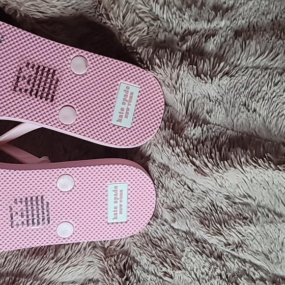 Kate Spade - Picture 2 of 3